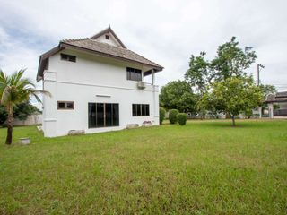 For rent 3 bedrooms house in San Kamphaeng, Chiang Mai