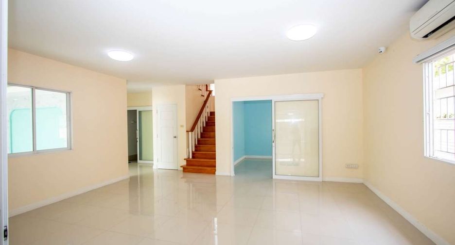 Haus zur Miete mit 4 Zimmer in San Kamphaeng, Chiang Mai