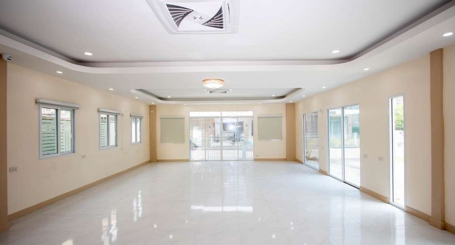 Haus zur Miete mit 4 Zimmer in San Kamphaeng, Chiang Mai