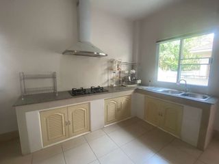 Casa en alquiler de 3 habitaciones en San Kamphaeng, Chiang Mai