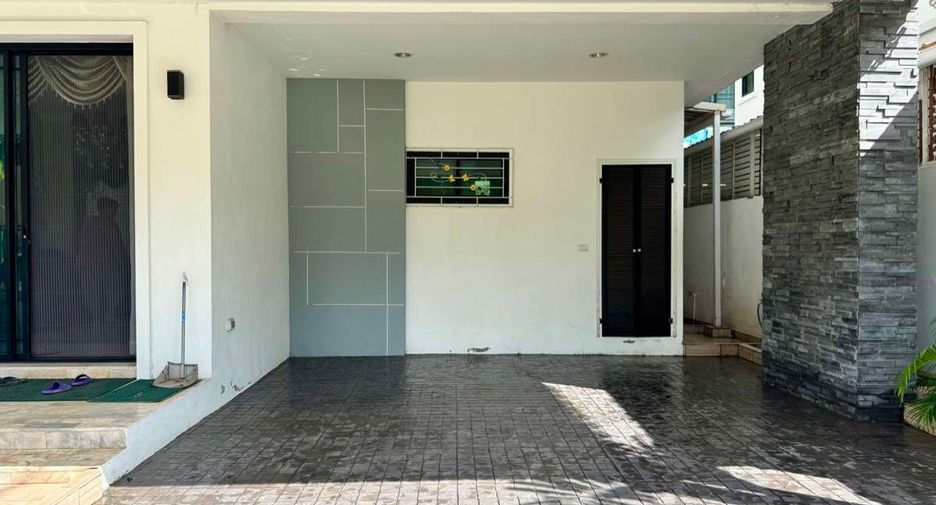 À louer 3 chambres maison à Mueang Chiang Mai, Chiang Mai
