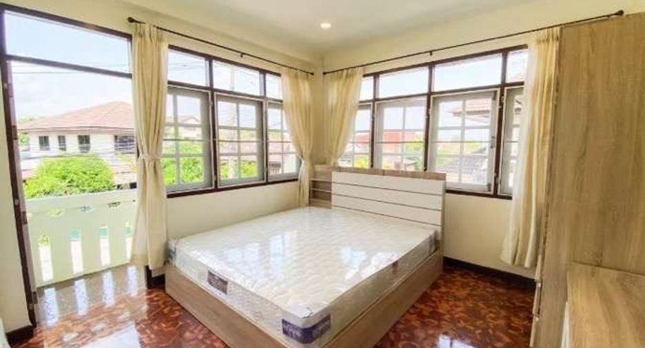 For rent 3 bedrooms house in Mueang Chiang Mai, Chiang Mai