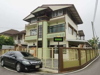 For rent 3 bedrooms house in Mueang Chiang Mai, Chiang Mai