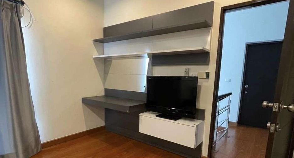 Haus zur Miete mit 3 Zimmer in Saraphi, Chiang Mai