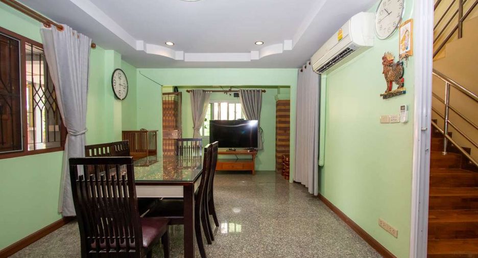 For rent 4 bedrooms house in Mueang Chiang Mai, Chiang Mai