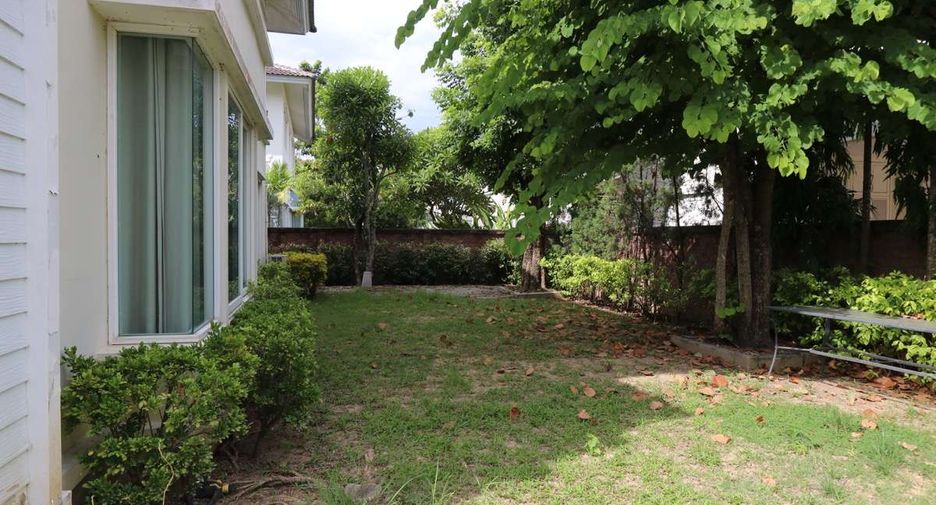À louer 3 chambres maison à San Kamphaeng, Chiang Mai