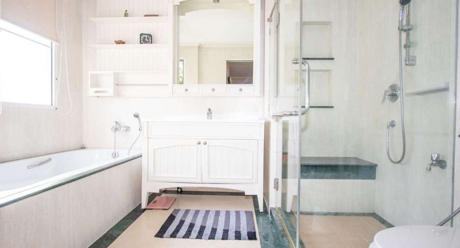 For sale 4 bedrooms house in San Sai, Chiang Mai