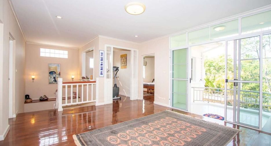 For sale 4 bedrooms house in San Sai, Chiang Mai
