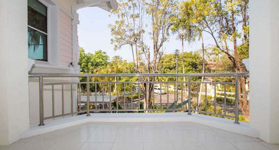 For sale 4 bedrooms house in San Sai, Chiang Mai