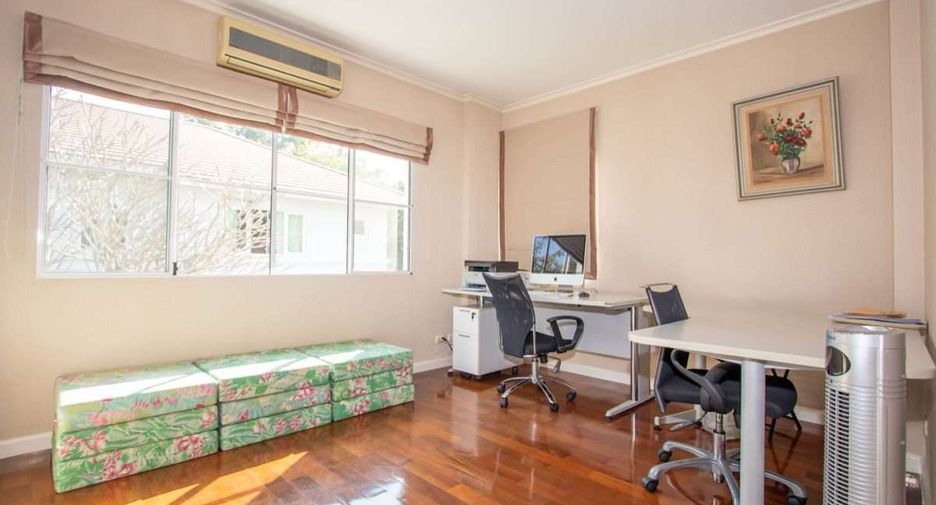 For sale 4 bedrooms house in San Sai, Chiang Mai