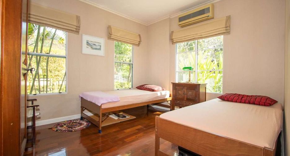 For sale 4 bedrooms house in San Sai, Chiang Mai