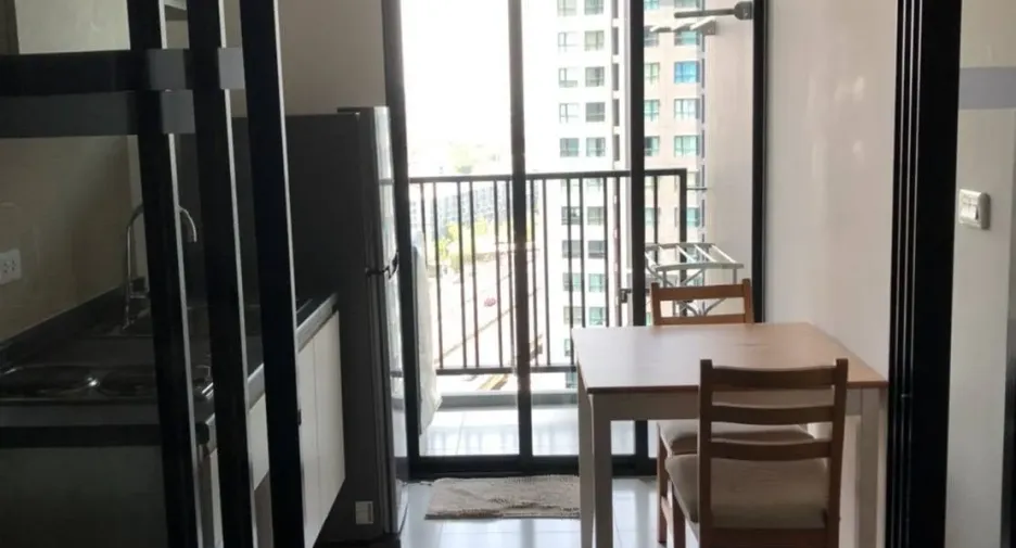 Condo en alquiler de 1 habitaciones en Watthana, Bangkok