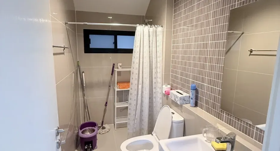 ขาย และ ให้เช่า 4 ห้องนอน บ้านเดี่ยว ใน คันนายาว, กรุงเทพฯ