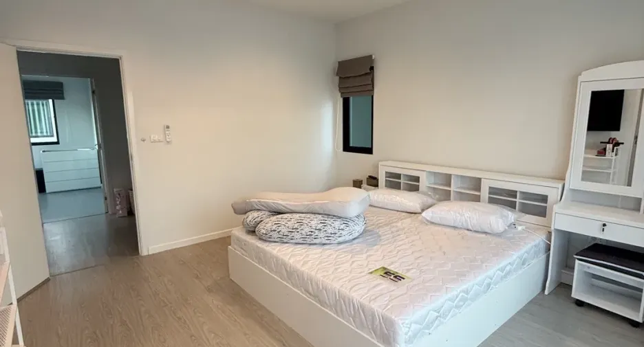 ขาย และ ให้เช่า 4 ห้องนอน บ้านเดี่ยว ใน คันนายาว, กรุงเทพฯ