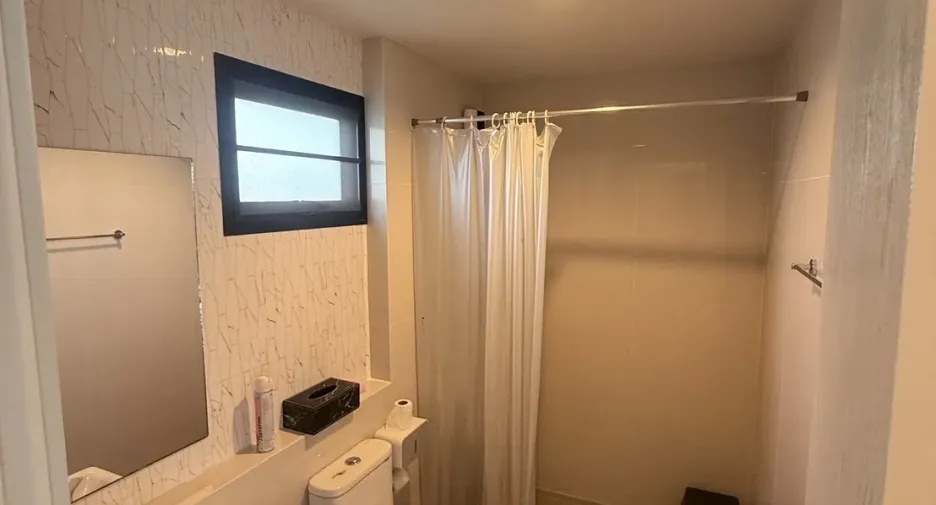 ขาย และ ให้เช่า 4 ห้องนอน บ้านเดี่ยว ใน คันนายาว, กรุงเทพฯ