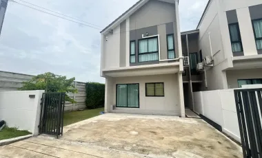 ขาย และ ให้เช่า 4 ห้องนอน บ้านเดี่ยว ใน คันนายาว, กรุงเทพฯ