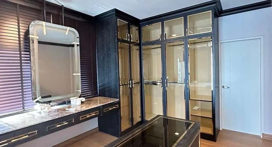 Casa en alquiler de 4 habitaciones en Bang Phli, Samut Prakan