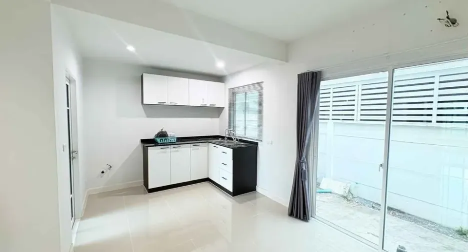 ให้เช่า 3 ห้องนอน บ้านเดี่ยว ใน บางพลี, สมุทรปราการ