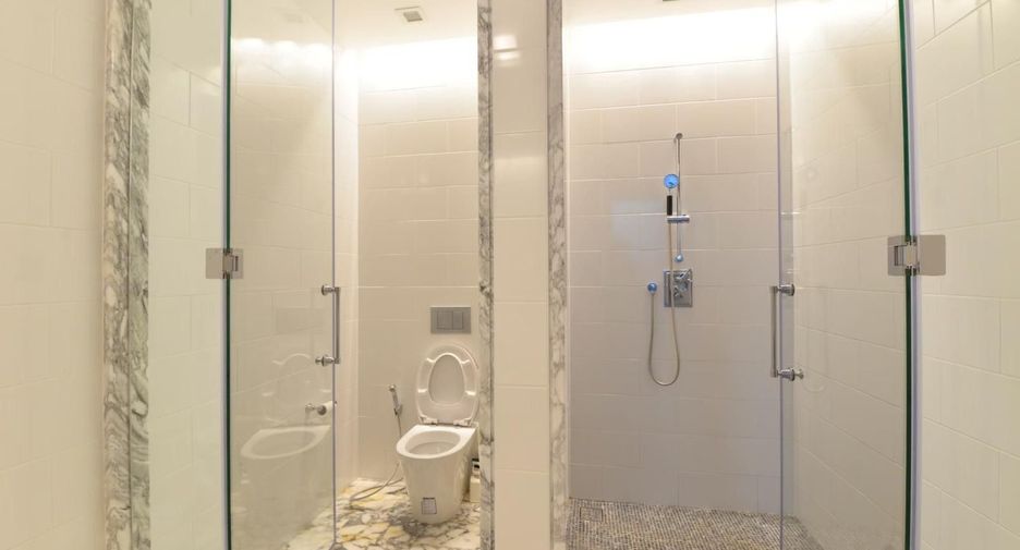 For sale 2 bedrooms condo in Sathon, Bangkok