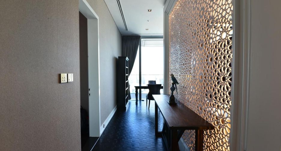 For sale 2 bedrooms condo in Sathon, Bangkok
