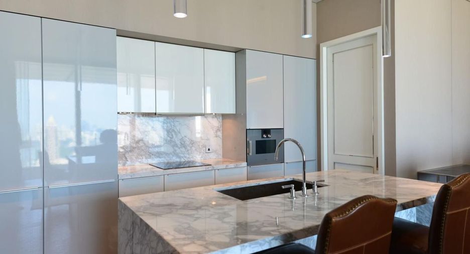 For sale 2 bedrooms condo in Sathon, Bangkok