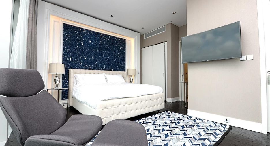 For sale 2 bedrooms condo in Sathon, Bangkok