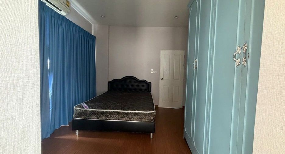 Haus zur Miete mit 6 Zimmer in Lat Krabang, Bangkok