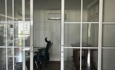 Wohnung zur Miete mit 3 Zimmer in Khlong Toei, Bangkok
