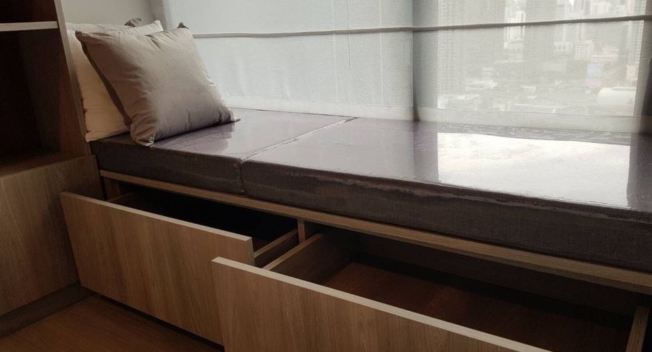 For rent 1 bed condo in Huai Khwang, Bangkok