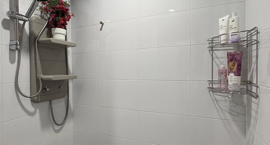 Condo en alquiler de 1 habitaciones en Khlong Toei, Bangkok