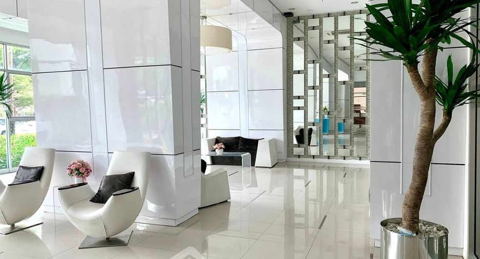 For sale 1 bed condo in Watthana, Bangkok