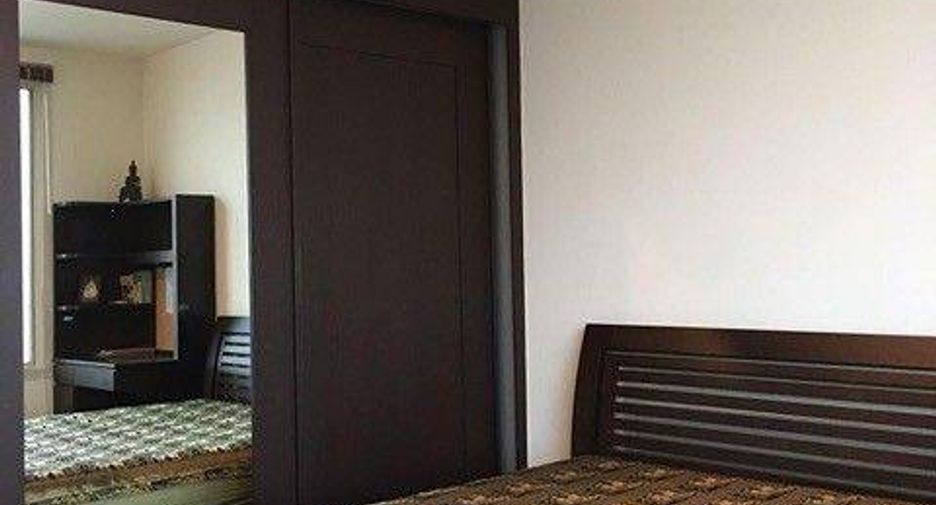 For sale 3 bedrooms condo in Bang Kho Laem, Bangkok