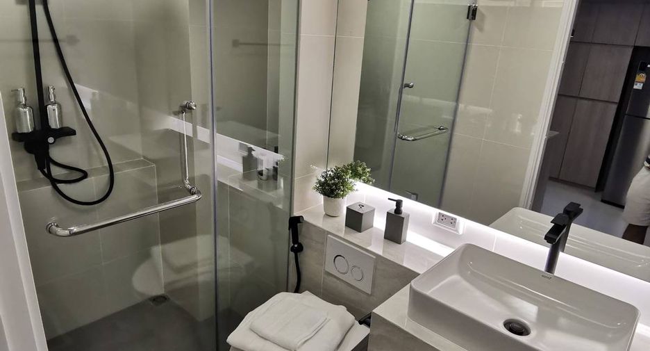 Продажа 1 кровать кондо в Пхаси Чароен, Бангкок