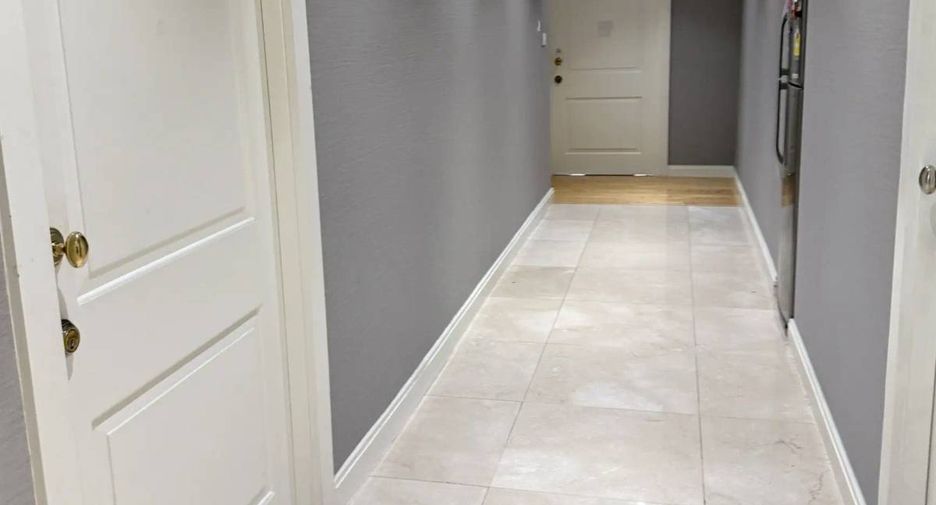 For sale 6 bedrooms condo in Pathum Wan, Bangkok