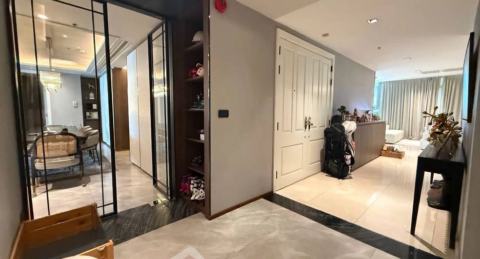 For sale 6 bedrooms condo in Pathum Wan, Bangkok