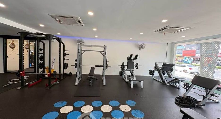 Haus zur Miete und zum Kauf mit 4 Zimmer in Mueang Chon Buri, Chonburi
