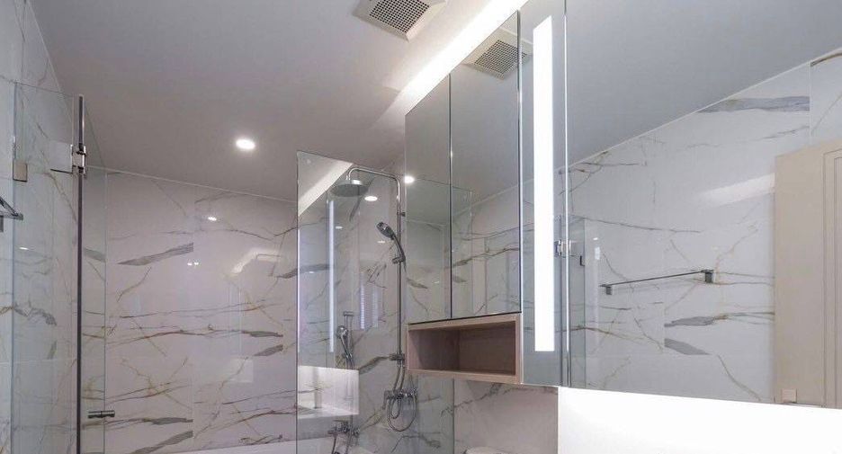 À louer et à vendre 1 chambre condo à Pathum Wan, Bangkok