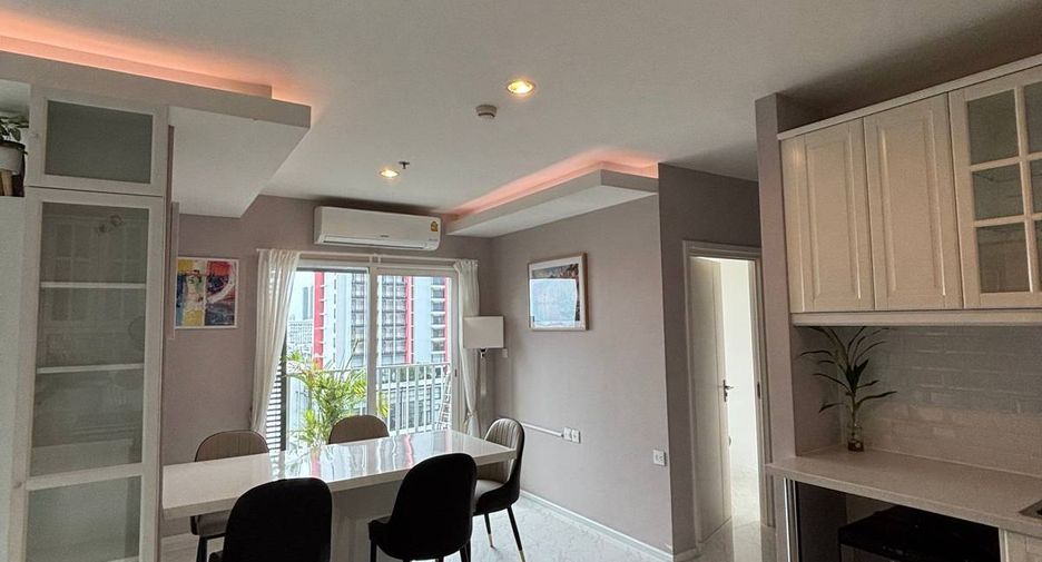 For sale 3 bedrooms condo in Bang Kho Laem, Bangkok