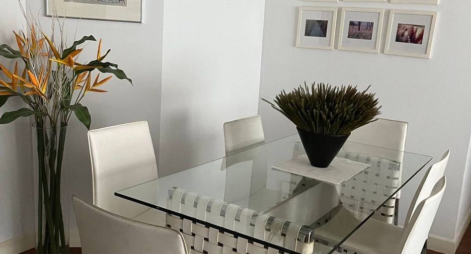 For sale 2 bedrooms condo in Khlong Toei, Bangkok