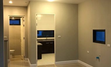 For sale 3 bedrooms house in Khlong Sam Wa, Bangkok