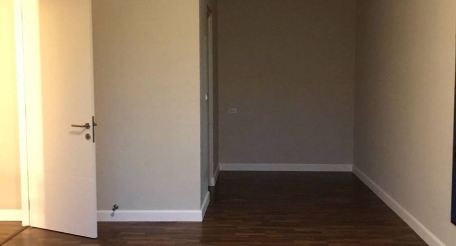 For sale 3 bedrooms house in Khlong Sam Wa, Bangkok
