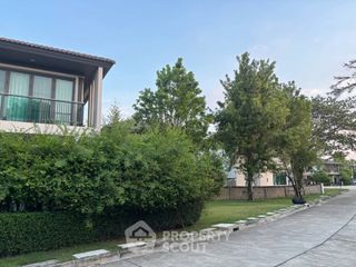 For sale 3 bedrooms house in Khlong Sam Wa, Bangkok
