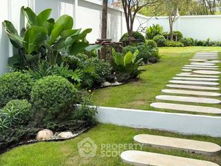 Villa en venta de 6 habitaciones en Bang Lamung, Chonburi