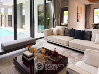 Villa en venta de 6 habitaciones en Bang Lamung, Chonburi