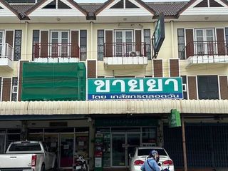 Продажа 2 спальни таунхаус в Mueang Chon Buri, Чонбури