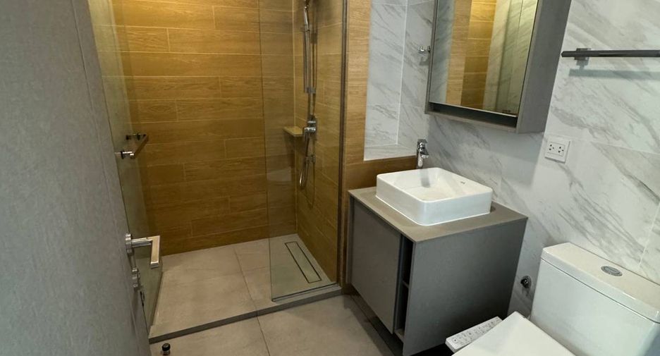 For sale 1 bed condo in Watthana, Bangkok