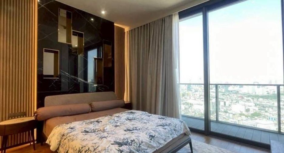 Condo en alquiler y en venta de 4 habitaciones en Khlong San, Bangkok