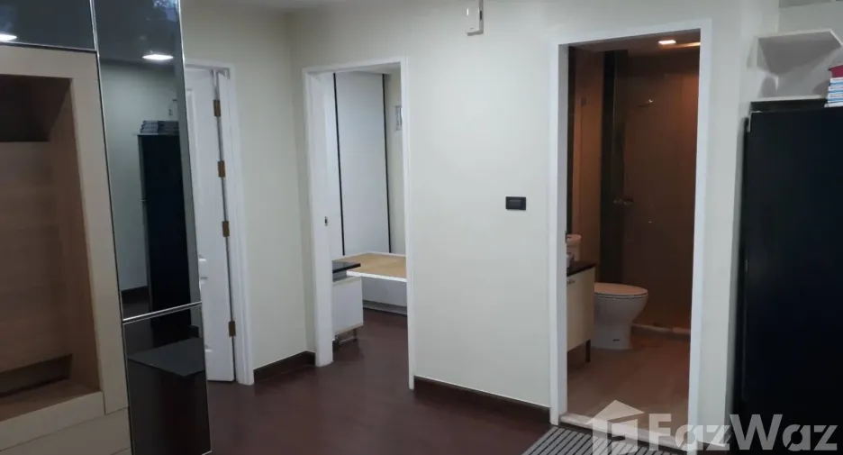For sale 2 ベッドルーム condo in Phra Khanong, Bangkok