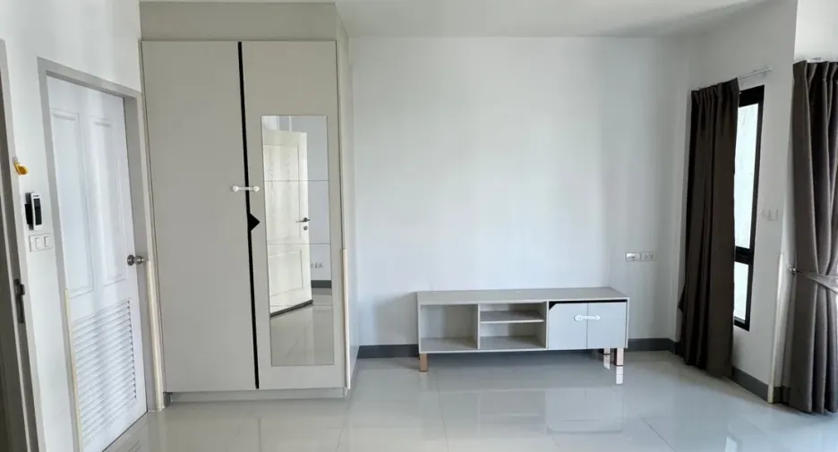 ให้เช่า 5 ห้องนอน พื้นที่ค้าปลีก ใน บางแค, กรุงเทพฯ