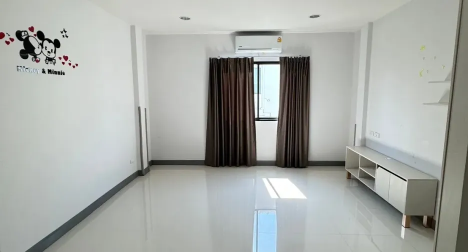 ให้เช่า 5 ห้องนอน พื้นที่ค้าปลีก ใน บางแค, กรุงเทพฯ
